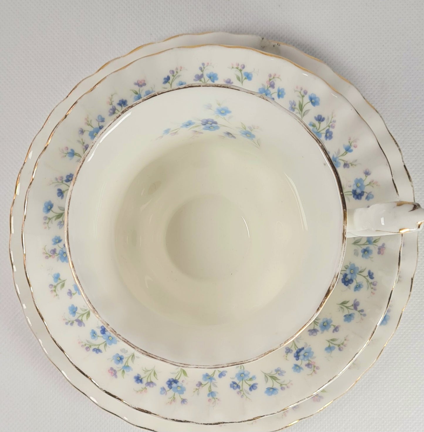 Tea trio Royal Albert - Memory Lane