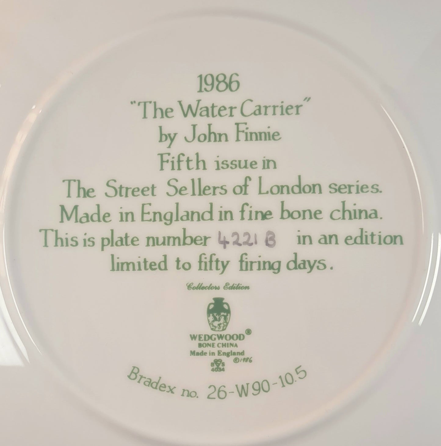 Servizio di 7 piatti da collezione Wedgwood- serie "The Street Sellers of London Series"