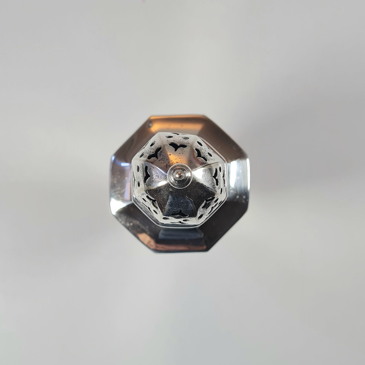 Spargizucchero/sugar shaker in Sheffield