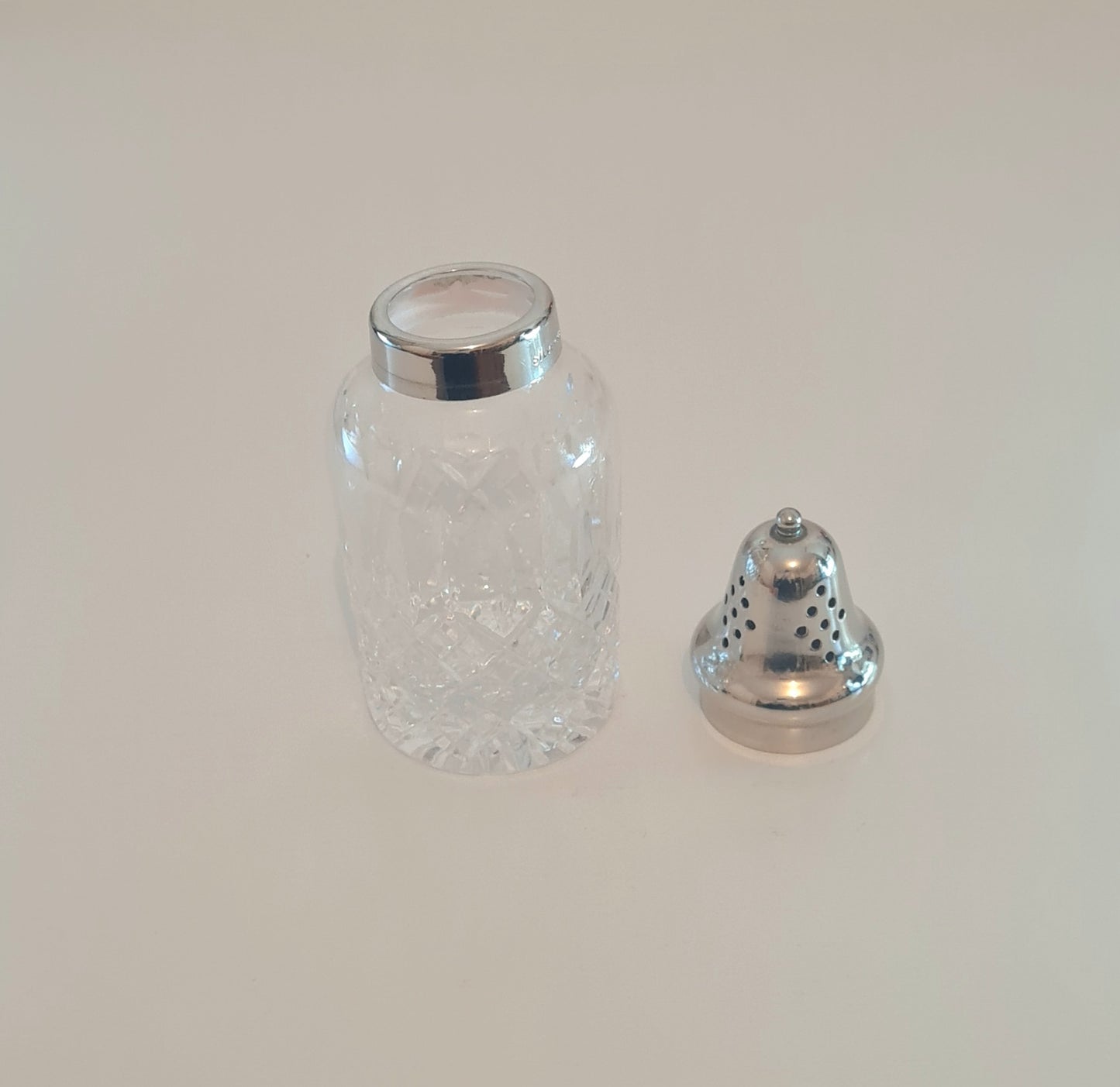 Spargizucchero/sugar shaker in vetro