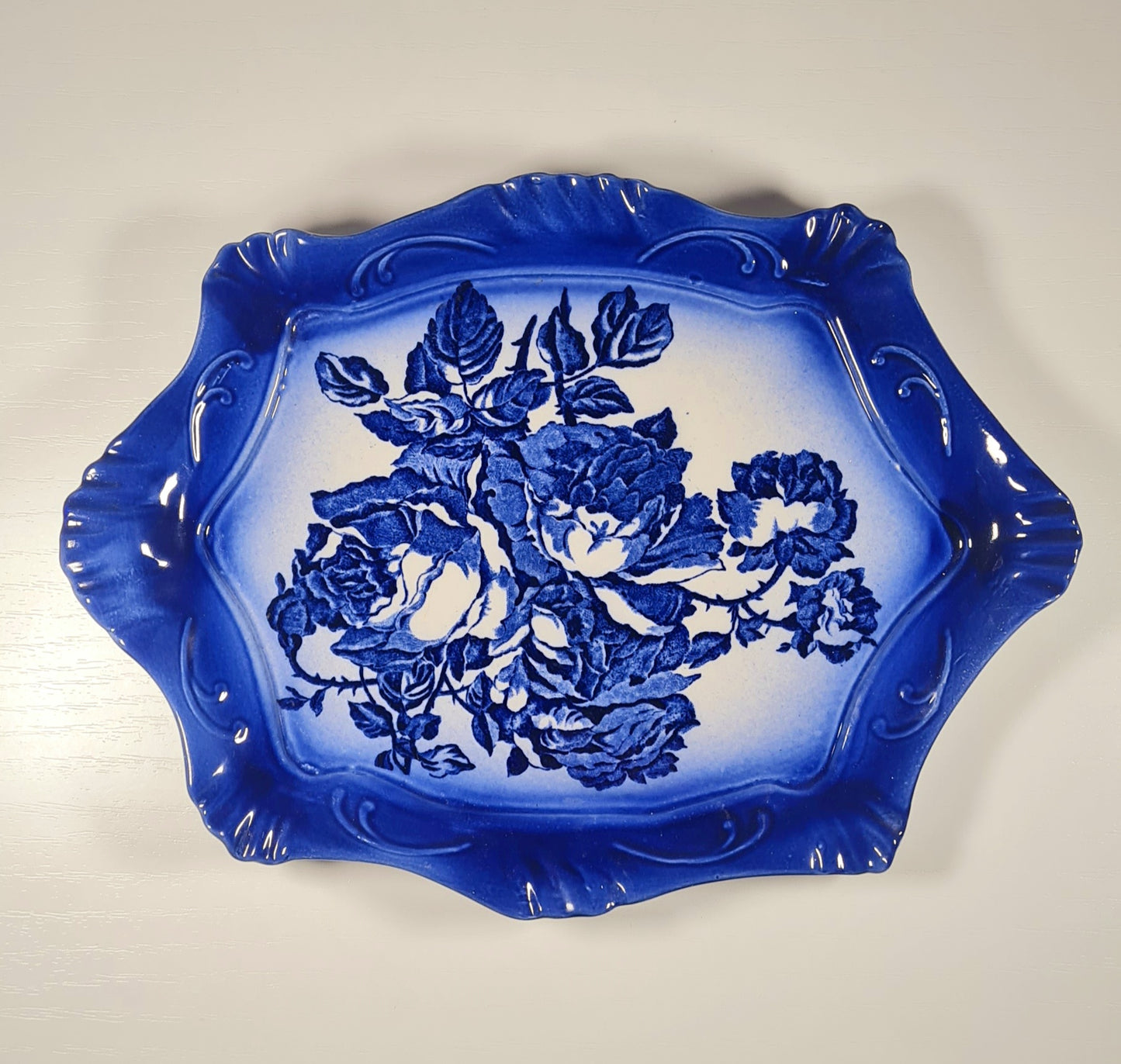Cheese dish Victoria Staffordshire - flow blue