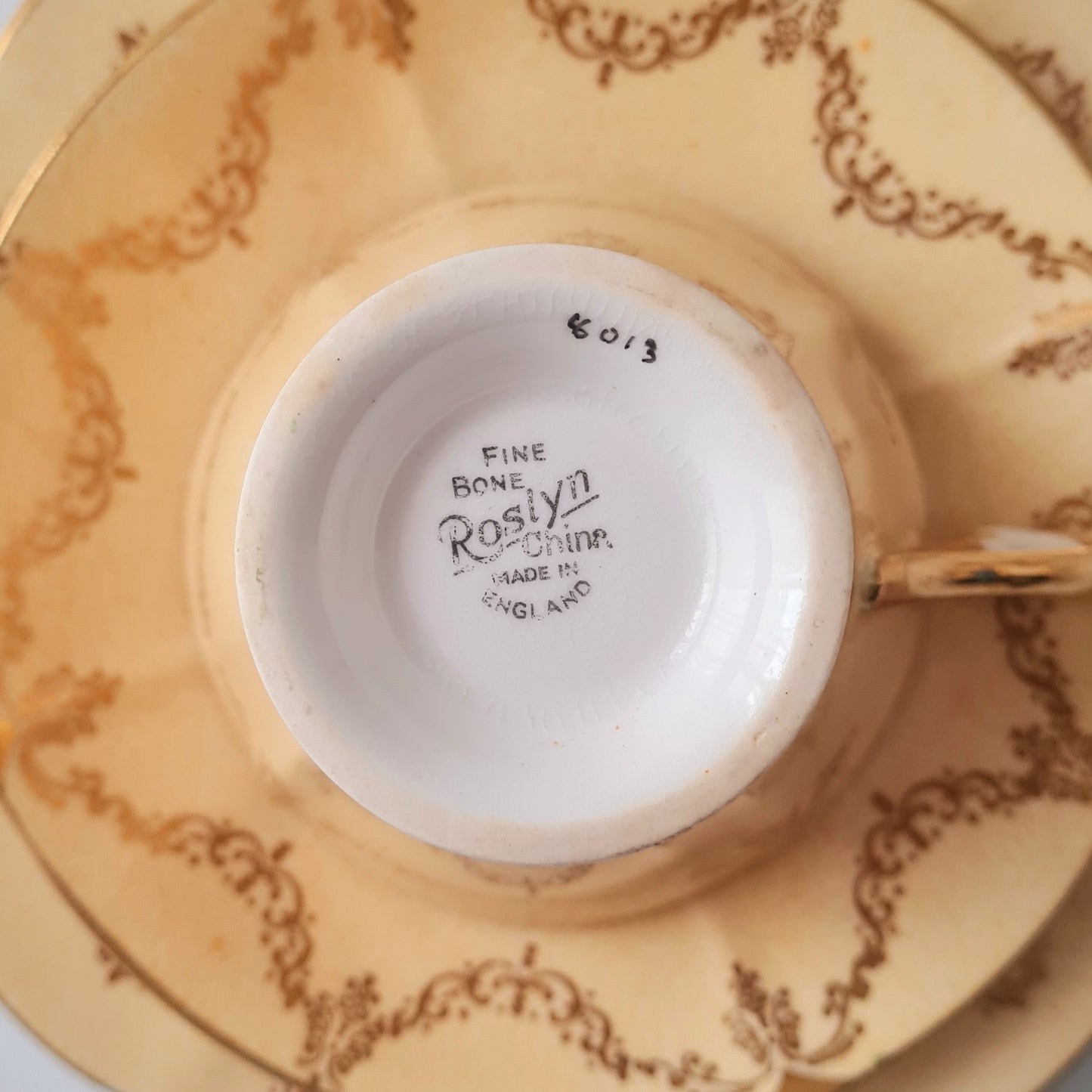 Tea trio Roslyn China 1940