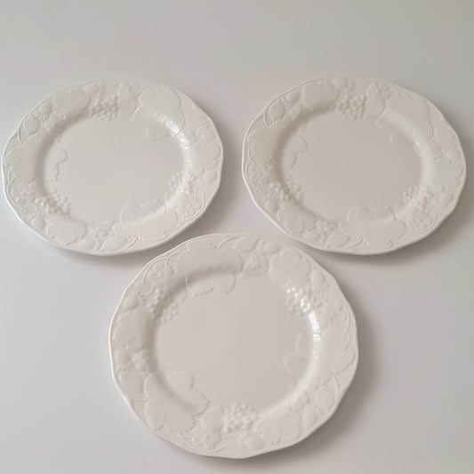 8 piatti piani Wedgwood (diam. 28,5) - "Strawberry & Vine"